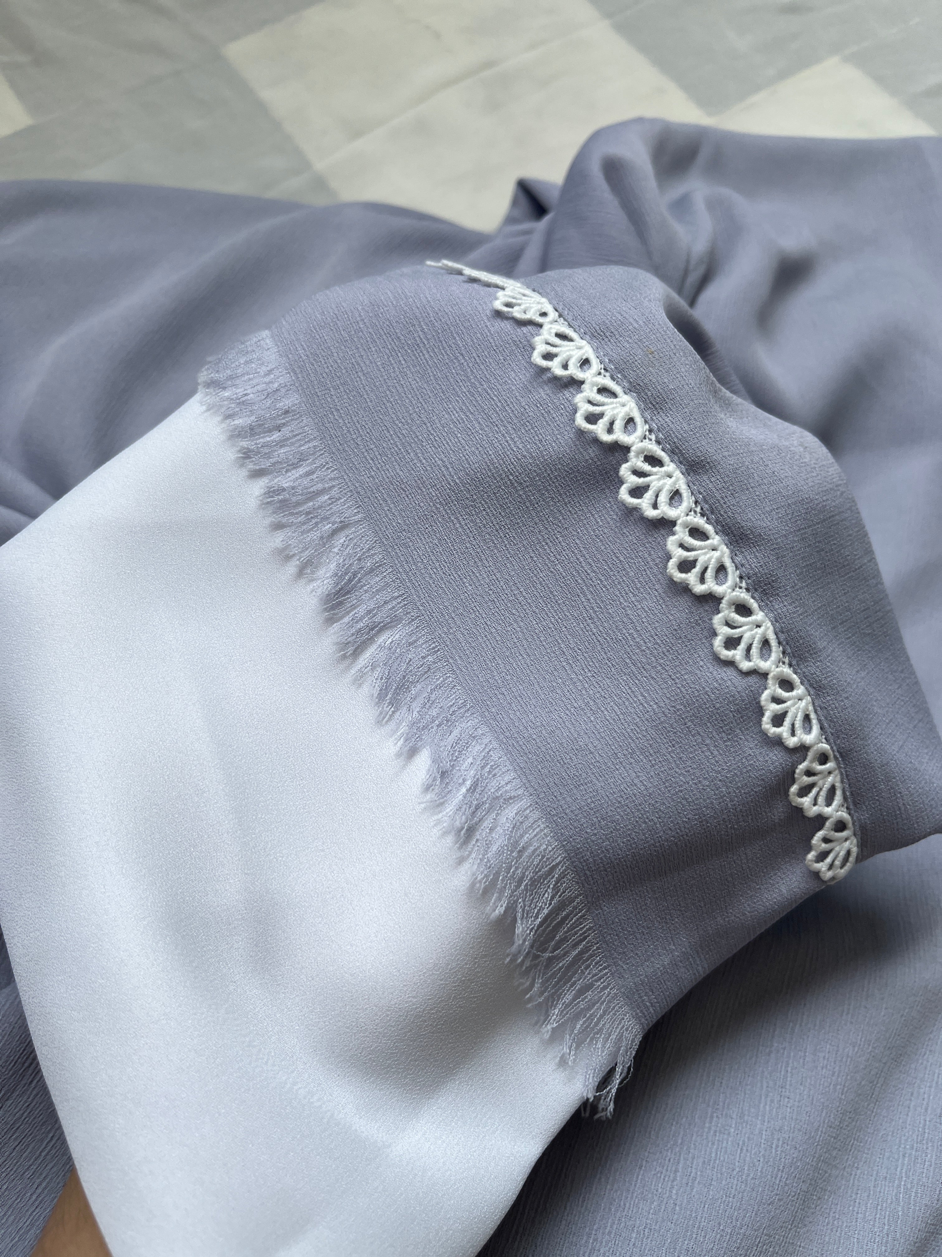 Rose Haya Abaya