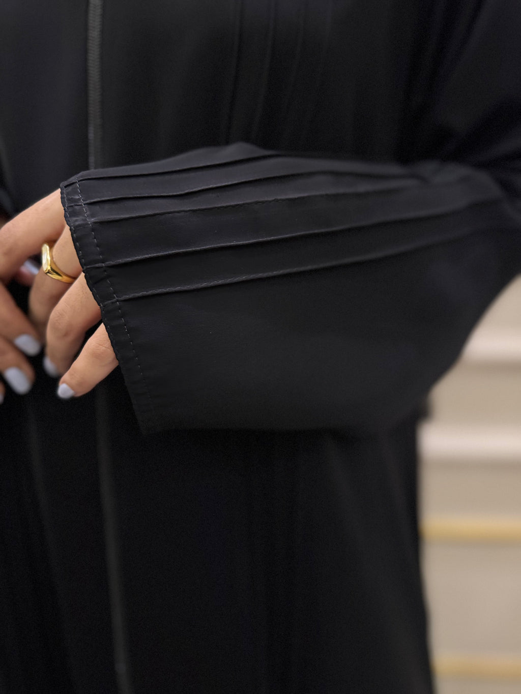 Noureh Zip Abaya